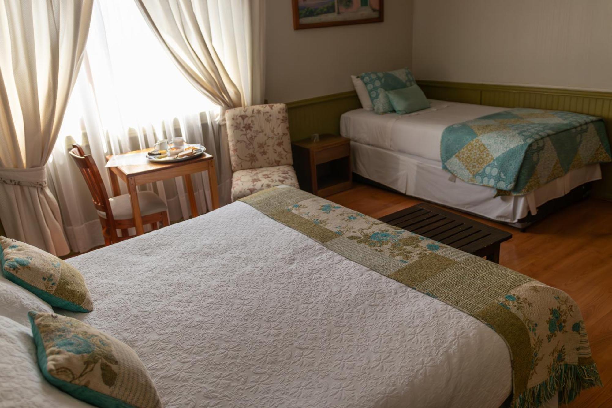 Hotel Di Torlaschi Валдивия Екстериор снимка